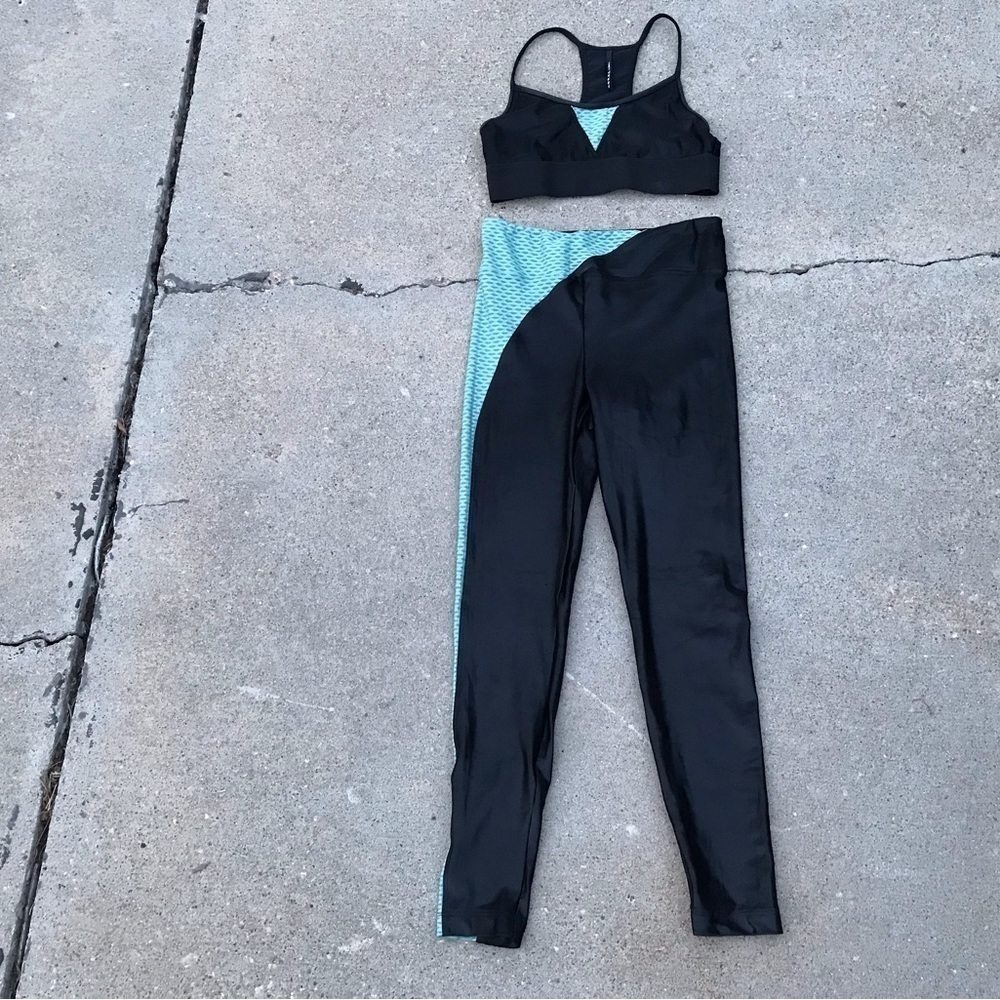 Koral bra non padded with matching Koral Leggins